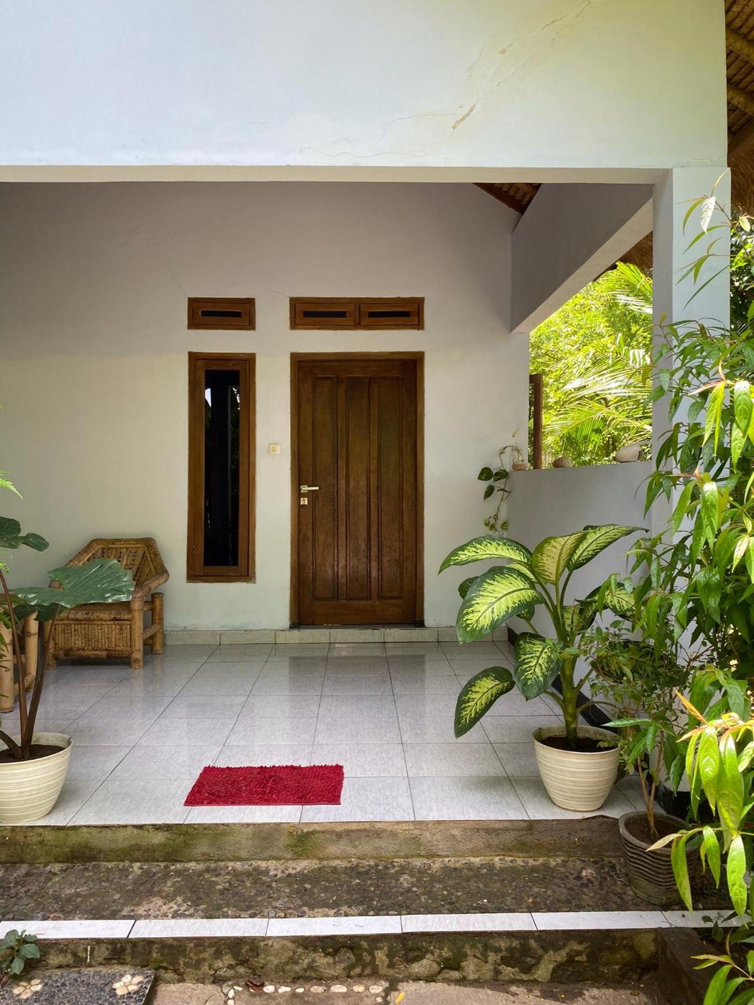Rimba Bungalow Apartment Kuta  Exterior photo